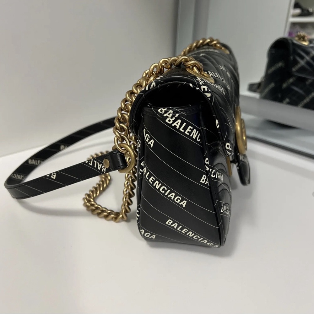 Gucci - Picture 2 of 7